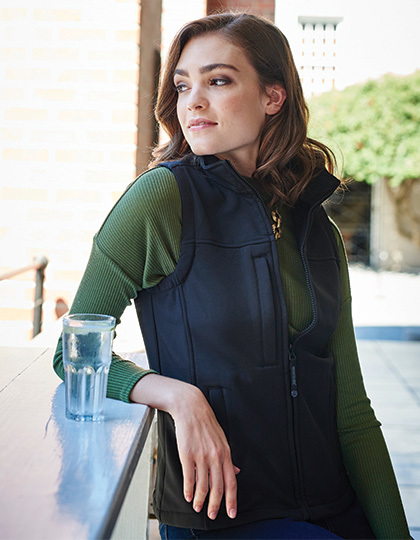 Regatta Women`s Flux Softshell Bodywarmer RG790